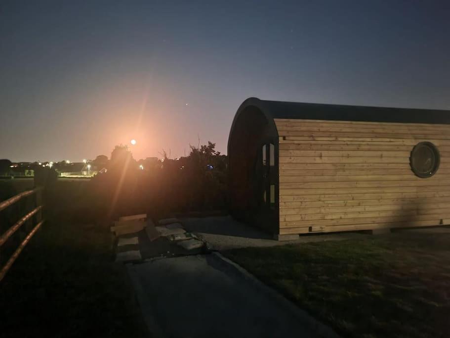 Spring Tide Cliff Top Glamping Pod With Direct Sea Views バーチントン エクステリア 写真